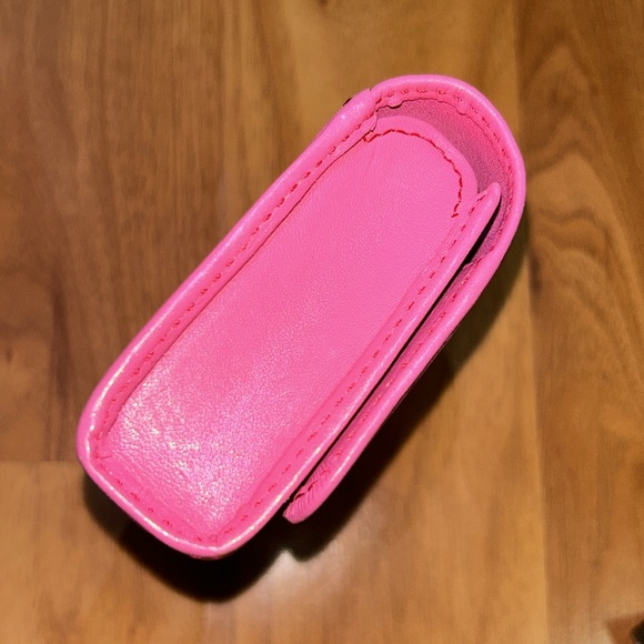 Authentic Vivienne Westwood Leather Case with Enamel Heart Accent - Picture 5 of 12